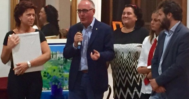 A Claudia Benedetti la riconoscenza della comunità