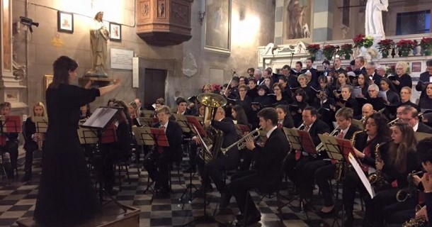 IL CONCERTO DI NATALE 2015 E’ STATO UN TRIPUDIO DI MUSICA