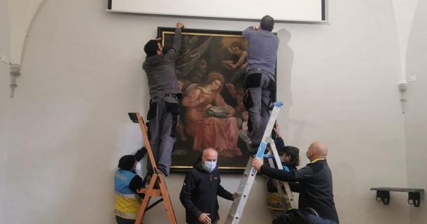 BIBLIOTECA: POSIZIONATA LA “MADONNA DEL RICAMO”